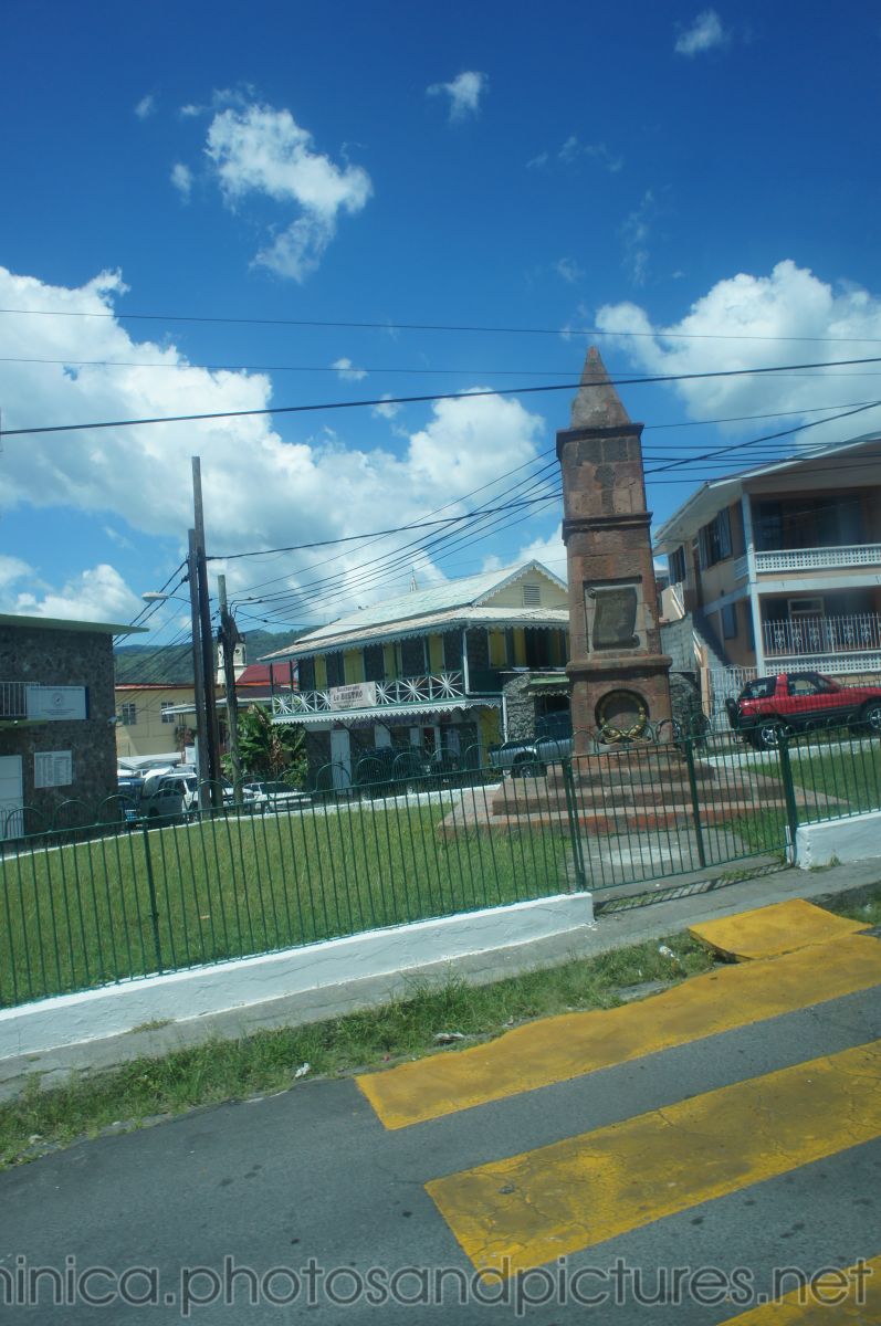 Monument in Roseau Dominica.jpg