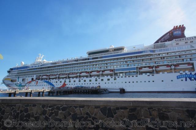 Norwegin Dawn at Roseau Dominica.jpg